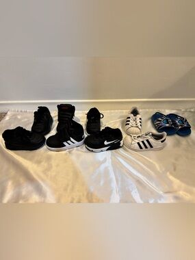 Used toddler shoes size 6c